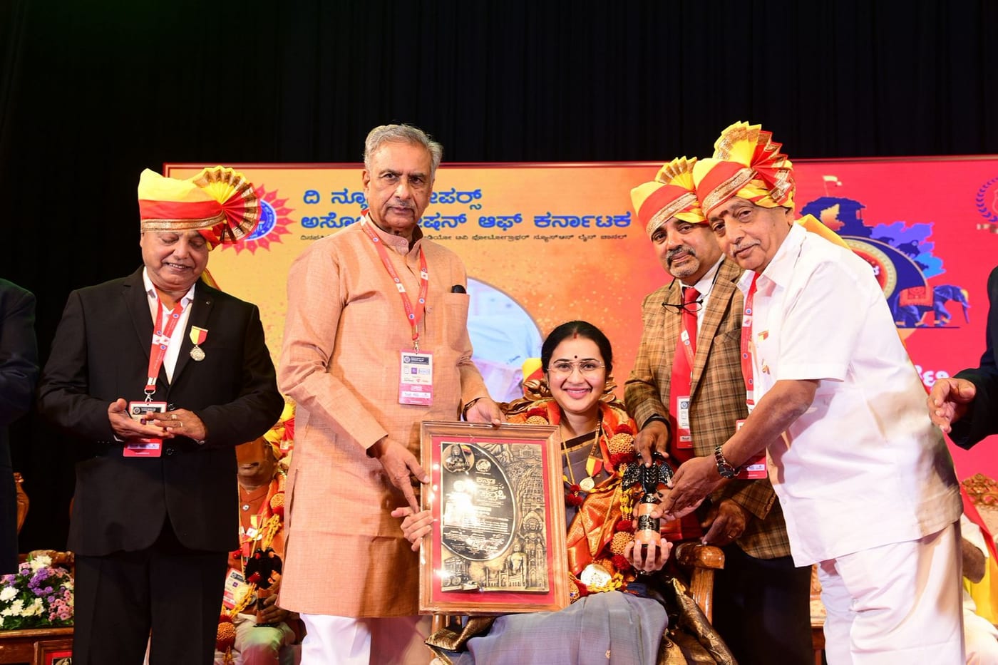 Dr. Sneha Shetty has been honored with the prestigious Karnataka Rajyotsava Award by the Newspaper Association of Karnataka.